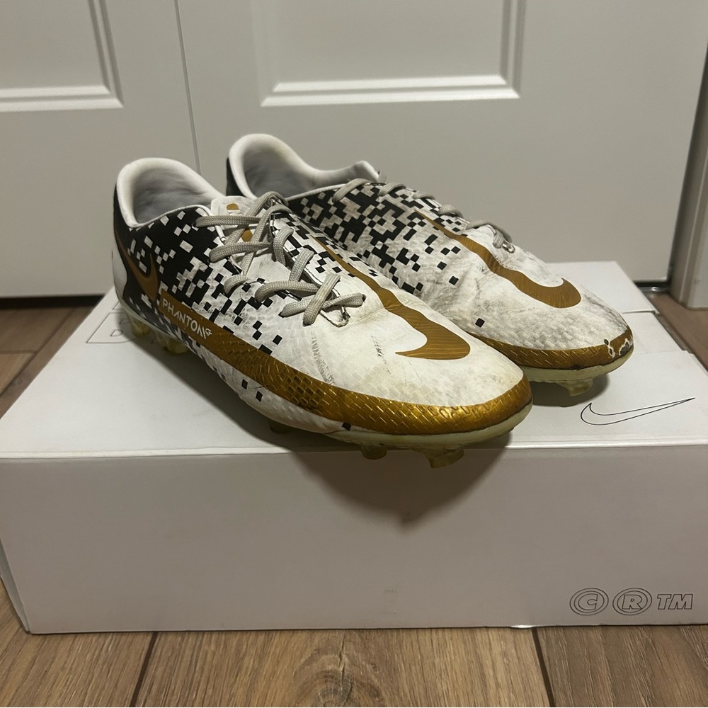 Nike By You Phantom GT Academy